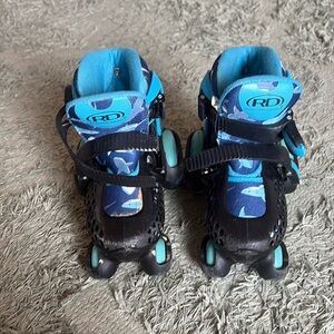 Roller derby roller skates